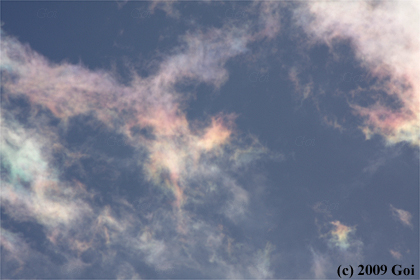 彩雲 : Iridescent Clouds