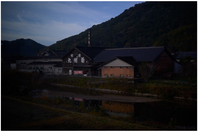 車窓 : A Train Window