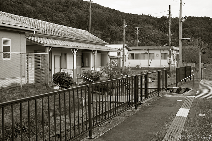 草深い行き止まり駅 : Kusabukai Ikidomarieki