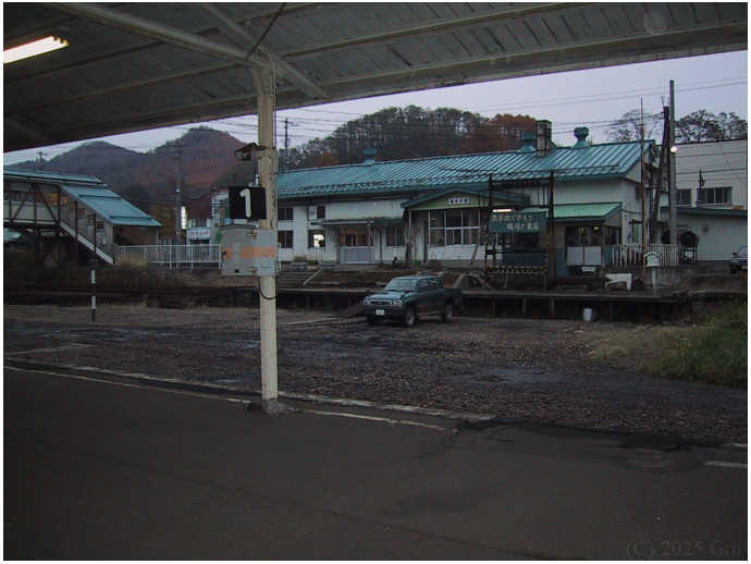車窓 : A Train Window