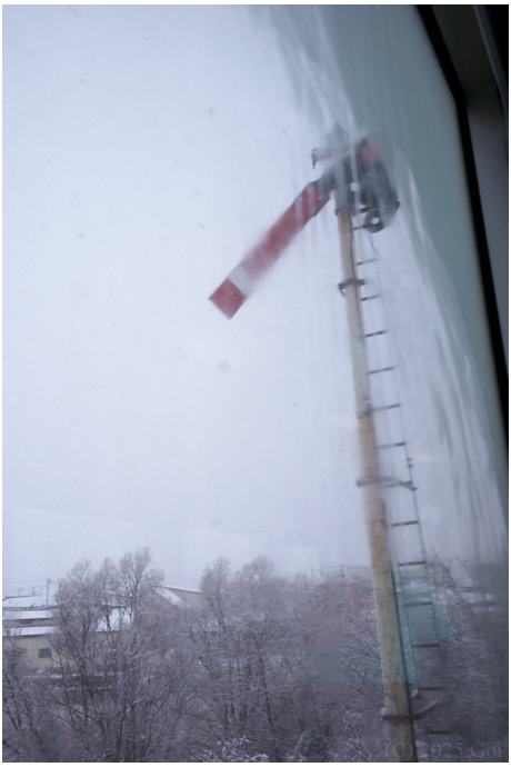 車窓 : A Train Window